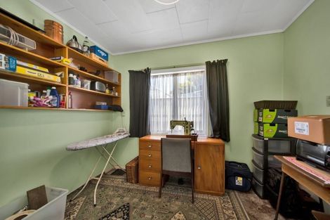 Photo of property in 6 Hussey Street, Oakura, 4314