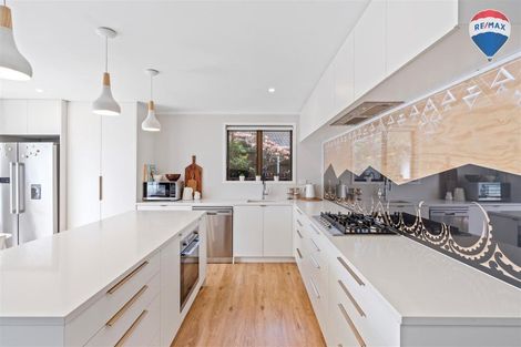 Photo of property in 17 Norton Park Avenue, Fairfield, Lower Hutt, 5011