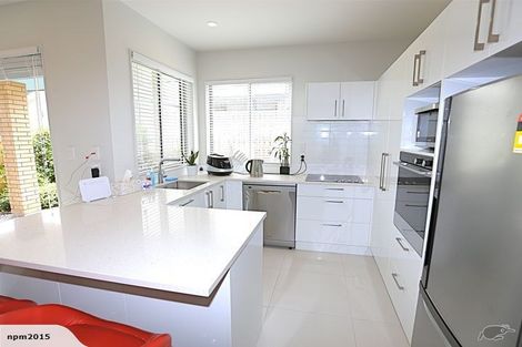 Photo of property in 5 Ko Lane, Golflands, Auckland, 2013
