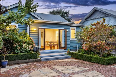Photo of property in 84 Saint Martins Road, Saint Martins, Christchurch, 8022