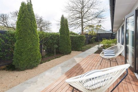 Photo of property in 3/129 Aikmans Road, Merivale, Christchurch, 8014