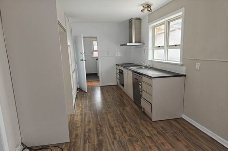 Photo of property in 94 Lincoln Road, Henderson, Auckland, 0610