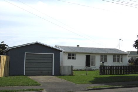 Photo of property in 63 Thatcher Street, Castlecliff, Whanganui, 4501