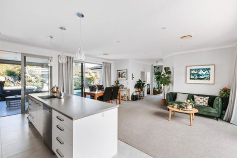 Photo of property in 13 Shoreview Close, Omokoroa, 3114