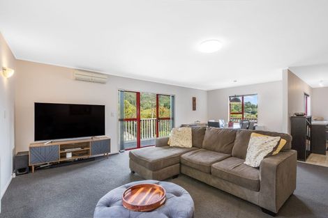 Photo of property in 7 Lowry Crescent, Stokes Valley, Lower Hutt, 5019