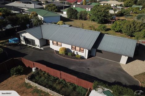 Photo of property in 22 Dover Road, St Andrews, Hamilton, 3200