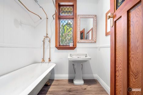 Photo of property in 19 Onehuka Road, Tirohanga, Lower Hutt, 5010