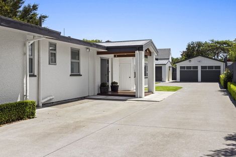 Photo of property in 326 South Road, Hawera, 4610