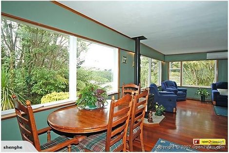 Photo of property in 21 Kitchener Terrace, Johnsonville, Wellington, 6037