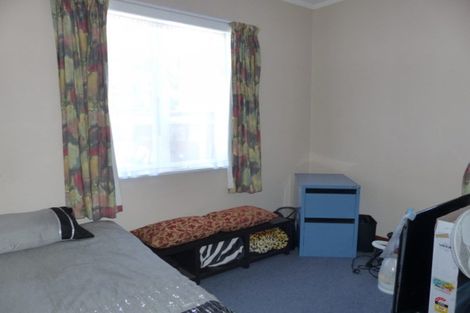 Photo of property in 1 Edinburgh Street, Waimate, 7924