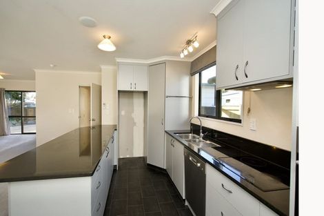 Photo of property in 14 Stirling Crescent, Hokowhitu, Palmerston North, 4410