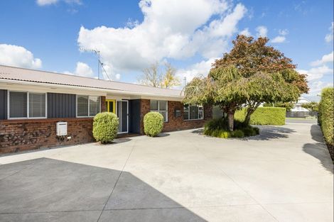 Photo of property in 82 Williams Street, Cambridge, 3434