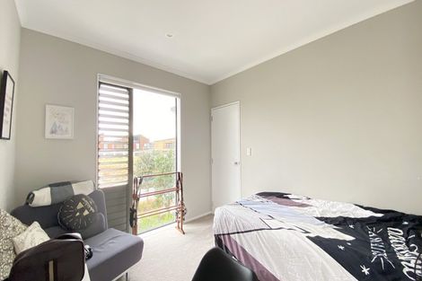 Photo of property in 57 Glidepath Road, Hobsonville, Auckland, 0616