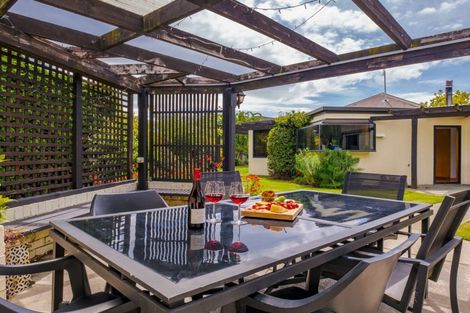 Photo of property in 8 Cherry Court, Wanaka, 9305