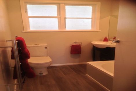 Photo of property in 72 Warwick Street, Wilton, Wellington, 6012