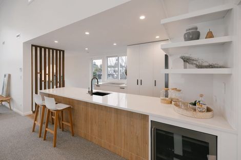 Photo of property in 15 Ihaka Street, Hokowhitu, Palmerston North, 4410