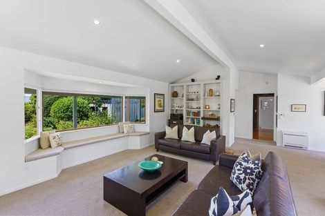 Photo of property in 16 Rauparaha Street, Waikanae Beach, Waikanae, 5036