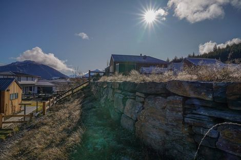 Photo of property in 16 Platinum Ridge, Wanaka, 9305