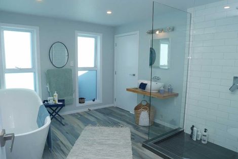 Photo of property in 156 Field Way, Waikanae Beach, Waikanae, 5036