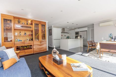 Photo of property in 202 Westchester Drive, Churton Park, Wellington, 6037