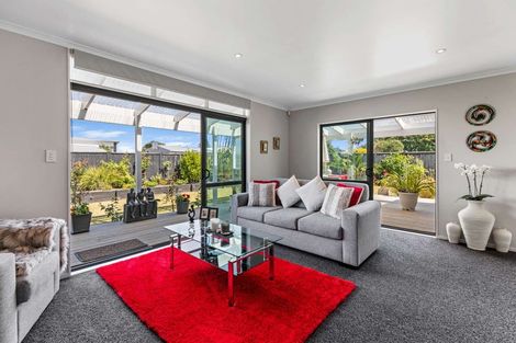 Photo of property in 13 Kamahi Street, Castlecliff, Whanganui, 4501