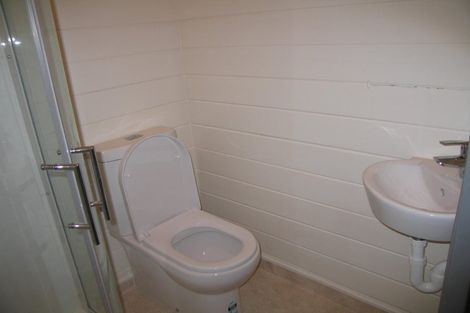 Photo of property in 90 Kelburn Parade, Kelburn, Wellington, 6012