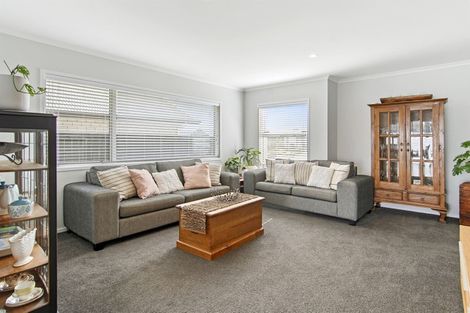 Photo of property in 93 Puhirake Crescent, Pyes Pa, Tauranga, 3112