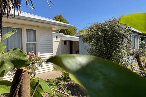 Photo of property in 73 Dunns Avenue, The Pines Beach, 7630