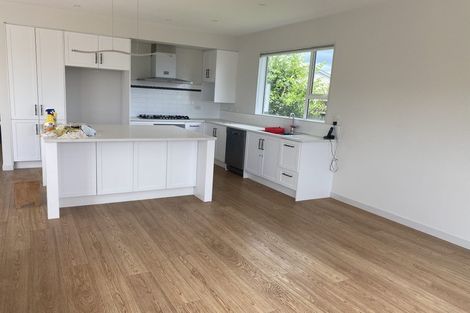 Photo of property in 34a Exmouth Road, Northcote, Auckland, 0627