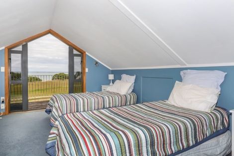 Photo of property in 37 Greenock Drive, Manukau Heads, Waiuku, 2684