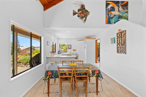 Photo of property in 12 Moir Point Road, Mangawhai Heads, Mangawhai, 0505