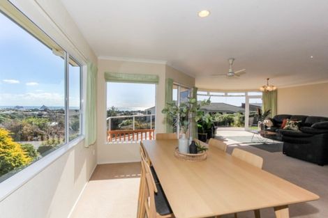 Photo of property in 16d Burns Street, Westown, New Plymouth, 4310