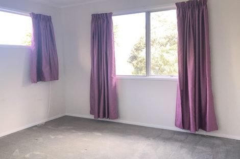 Photo of property in 25 Finn Place, Totara Vale, Auckland, 0629