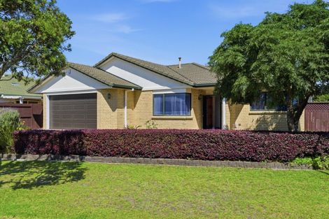 Photo of property in 10 Denny Hulme Drive, Mount Maunganui, 3116