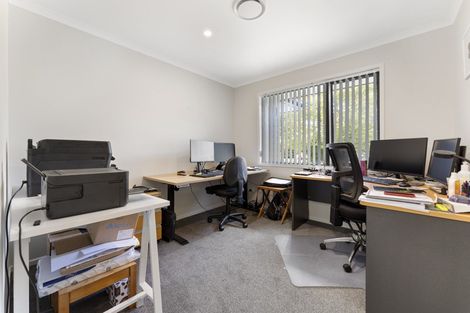 Photo of property in 9 Lakewood Grove, Levin, 5510