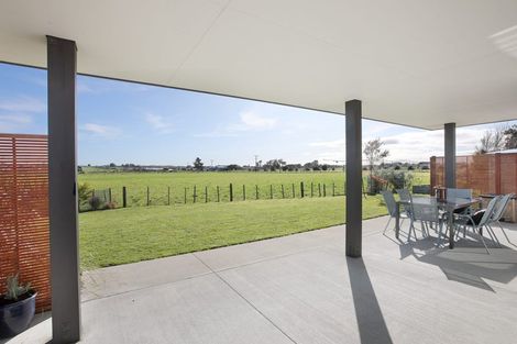 Photo of property in 6 George Street, Bulls, 4818