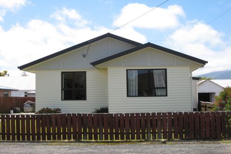 Photo of property in 167 Derby Street, Westport, 7825