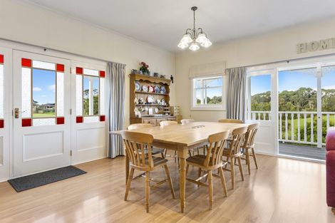 Photo of property in 54 Shaw Road, Oratia, Auckland, 0604