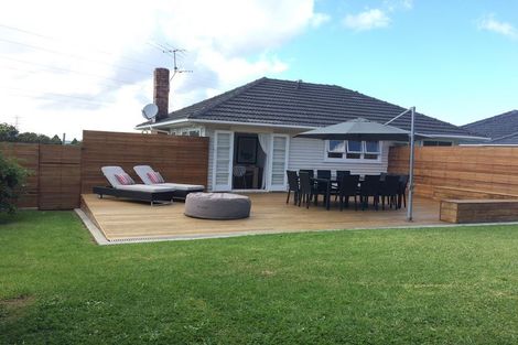 Photo of property in 46 Tiroroa Avenue, Te Atatu South, Auckland, 0610