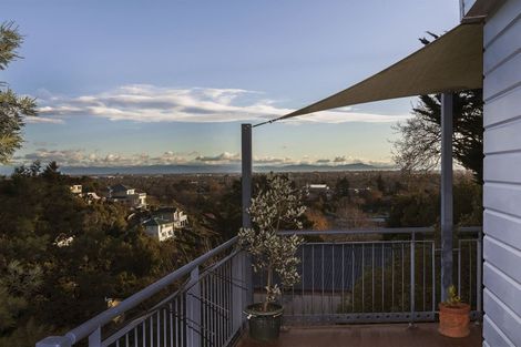 Photo of property in 1a Sherwood Lane, Cashmere, Christchurch, 8022