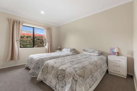 Photo of property in 22 Jenny Lane, Waiuku, 2123