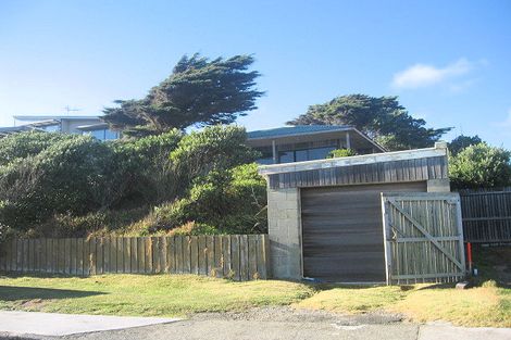 Photo of property in 114 The Parade, Paekakariki, 5034