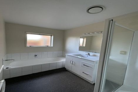 Photo of property in 6 Blue Gum Place, New Brighton, Christchurch, 8083