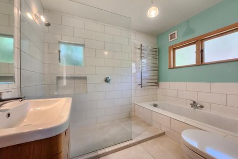 Photo of property in 5 Te Anau Avenue, Hataitai, Wellington, 6021