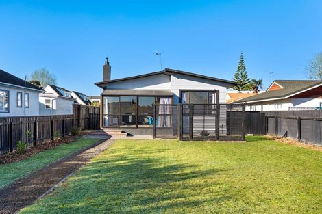 Photo of property in 26 Haydon Street, Roslyn, Palmerston North, 4414