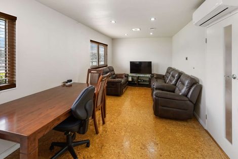 Photo of property in 14 Sheridan Terrace, Johnsonville, Wellington, 6037