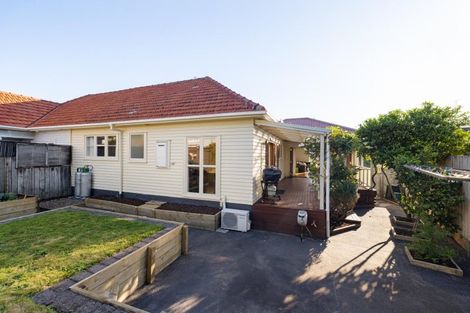 Photo of property in 44 Plunket Terrace, Hamilton East, Hamilton, 3216