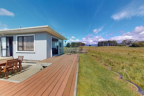 Photo of property in 49 Hokio Sand Road, Hokio Beach, Levin, 5571