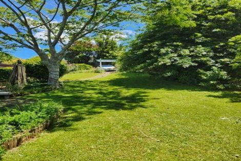 Photo of property in 547 Glenfield Road, Glenfield, Auckland, 0629