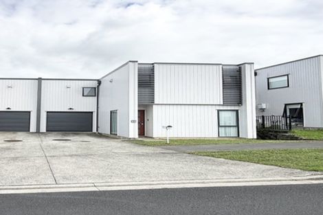 Photo of property in 33 Waka Street, Albany Heights, Auckland, 0632